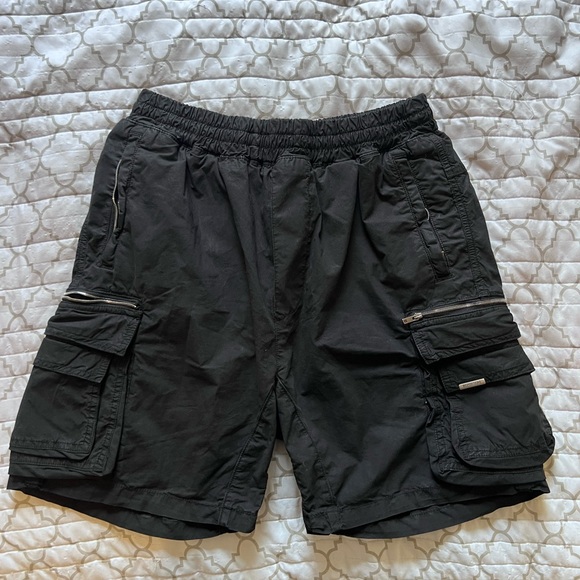 Represent M black cargo shorts